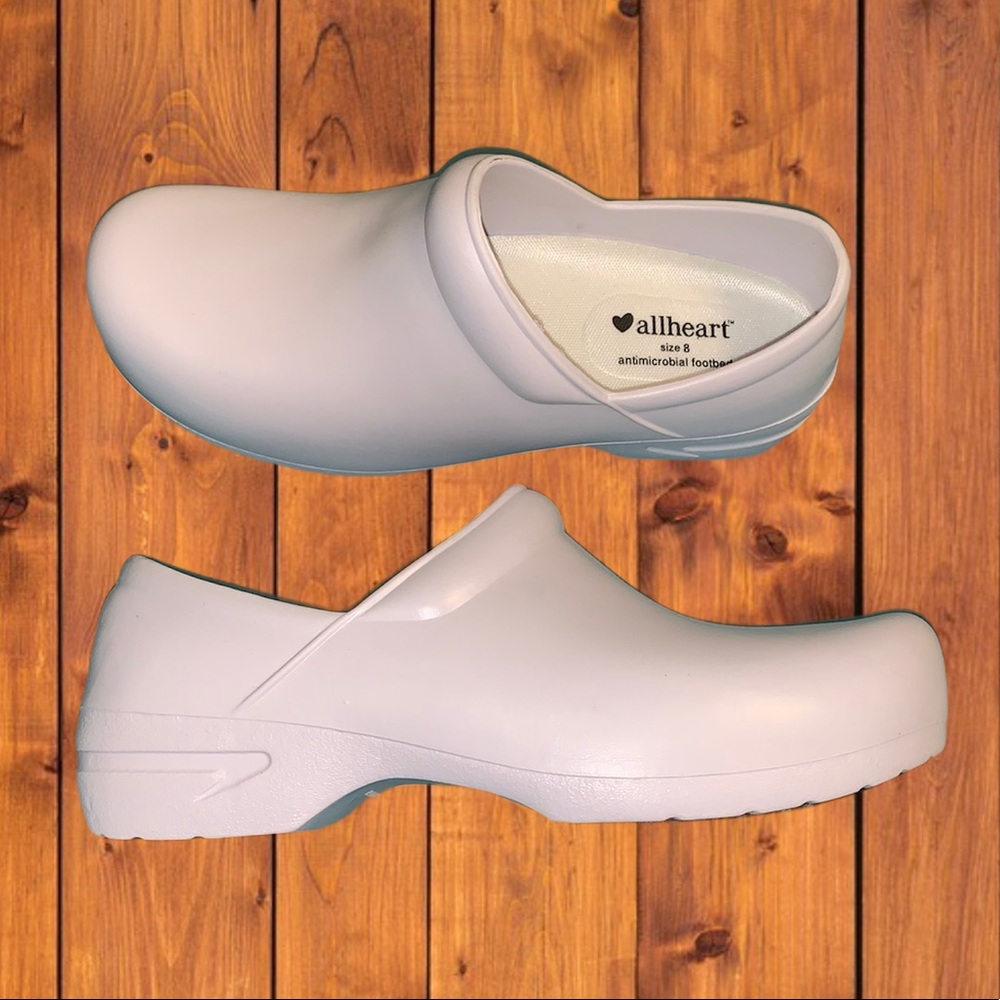 Women’s nursing shoes clogs white all-heart brand